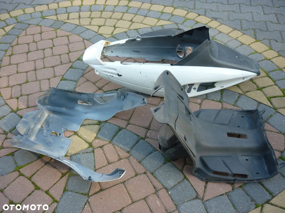 Owiewka felga osłona ogon podłoga Malaguti F12 - 3