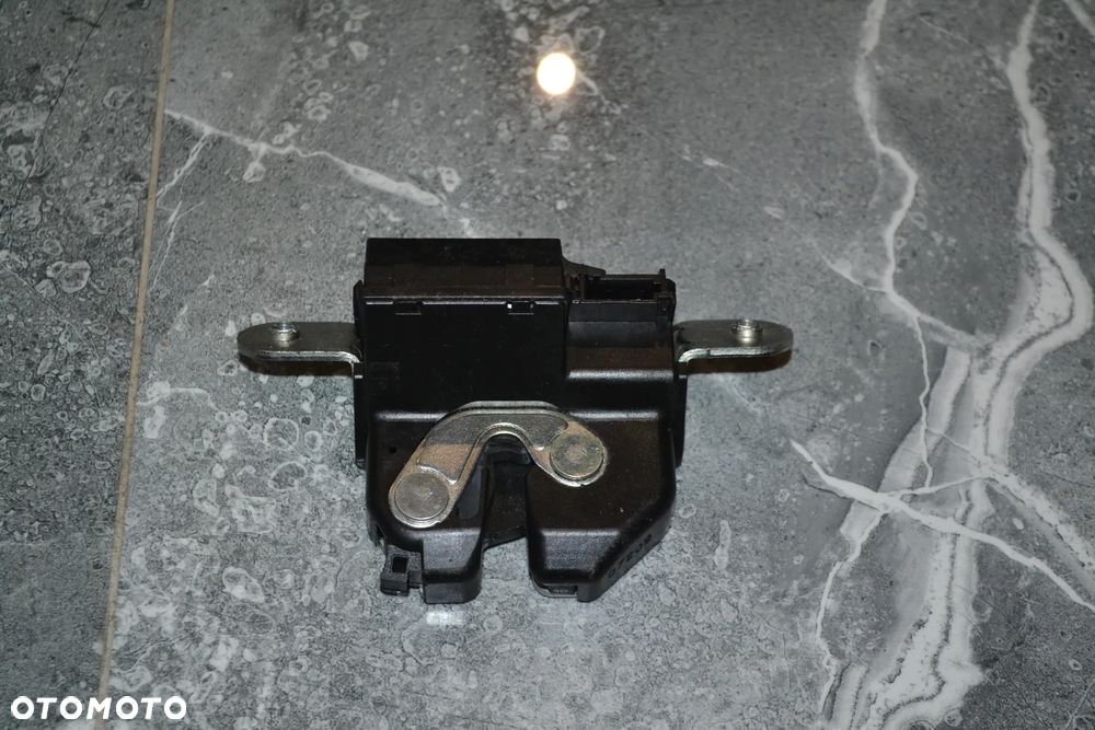 FIAT 500 BRAVO OPEL CORSA D ZAMEK KLAPY BAGAŻNIKA 55701971 - 1