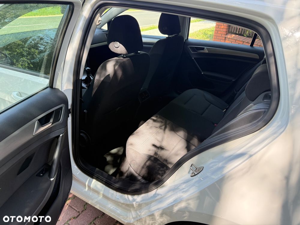 Volkswagen Golf 1.6 TDI BMT Comfortline - 8