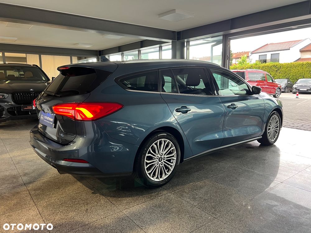 Ford Focus 1.0 EcoBoost Titanium Business - 16