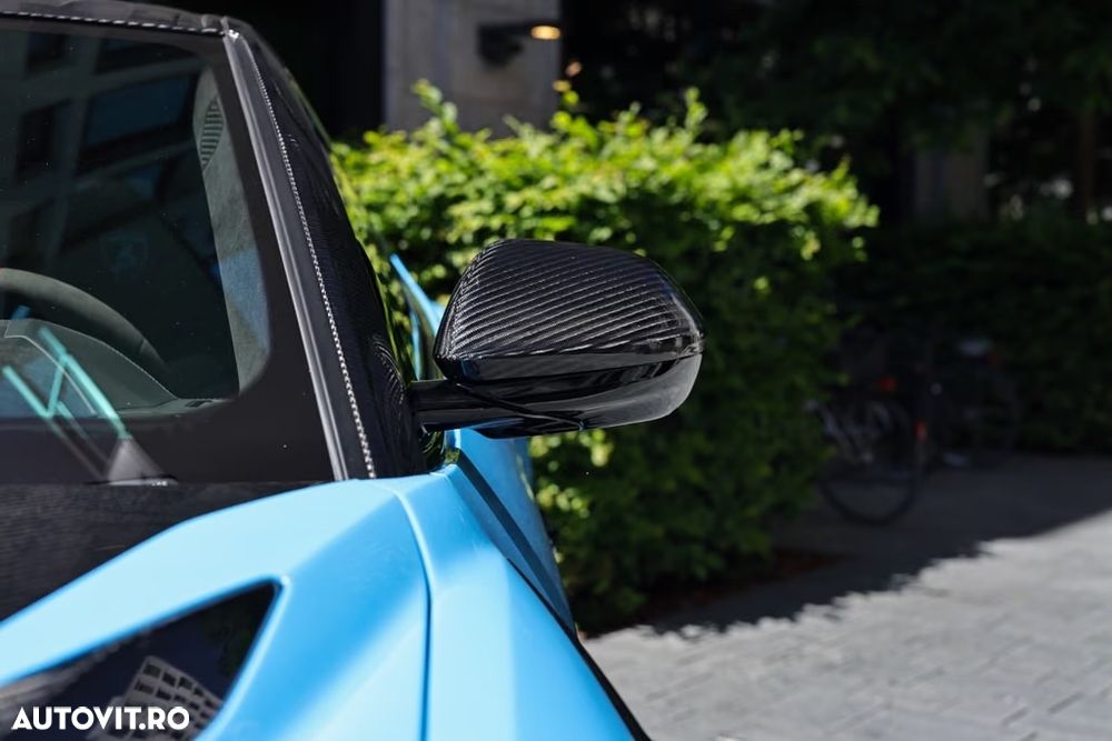 Lamborghini URUS - 18
