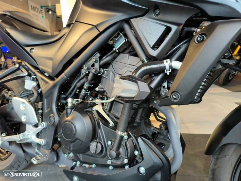 Yamaha MT-03 - 4