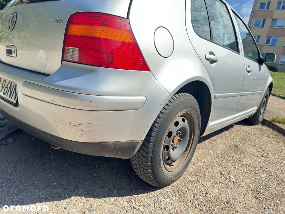 Volkswagen Golf - 4