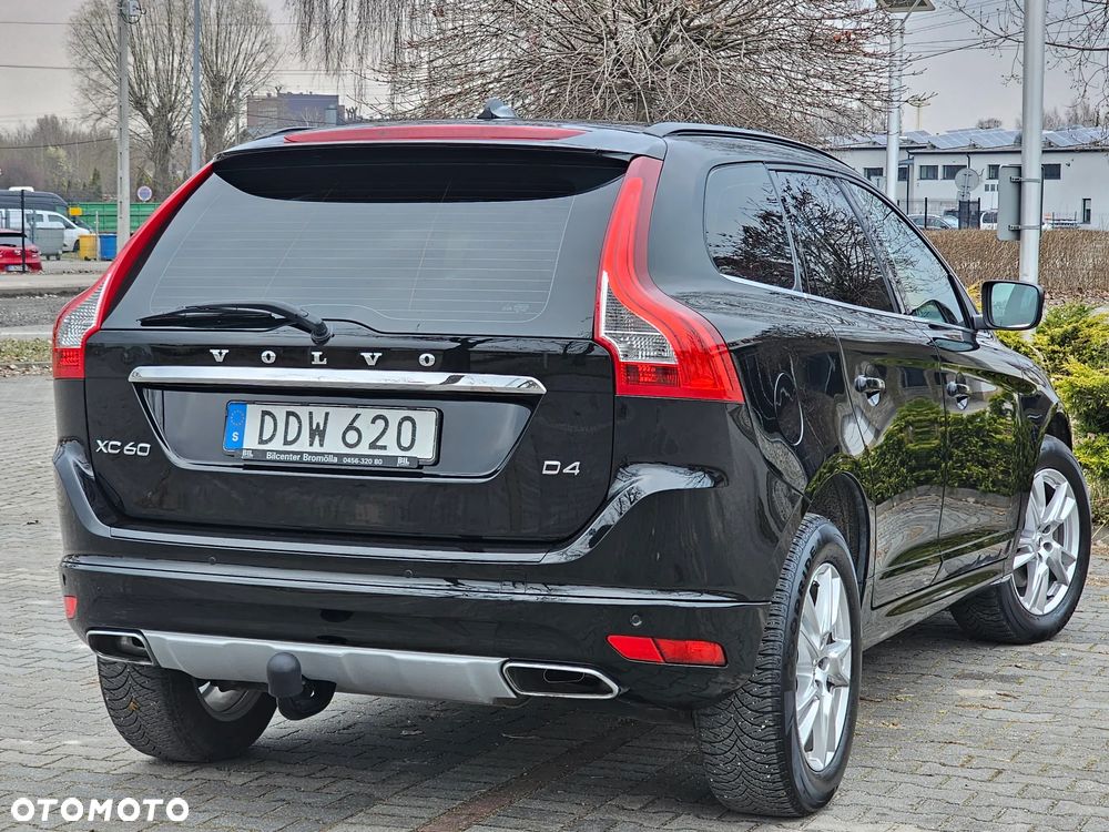 Volvo XC 60 D4 Momentum - 12