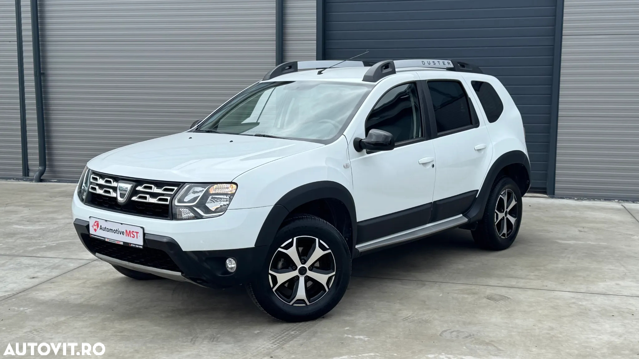 Dacia Duster 1.5 dCi 4x2 Laureate - 2