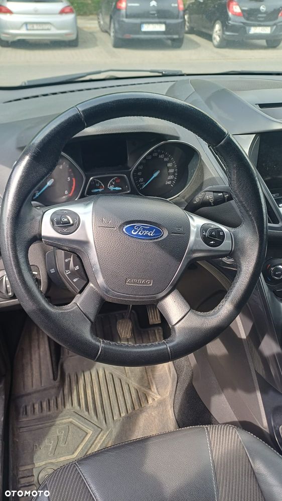 Ford Kuga 2.0 TDCi 4x4 Titanium - 16