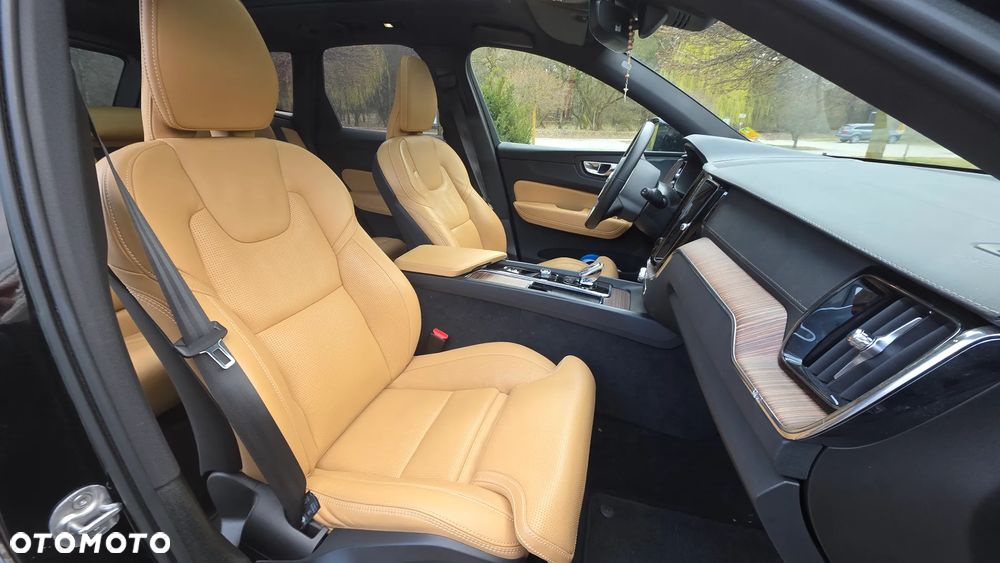 Volvo XC 60 B5 D AWD Inscription - 15