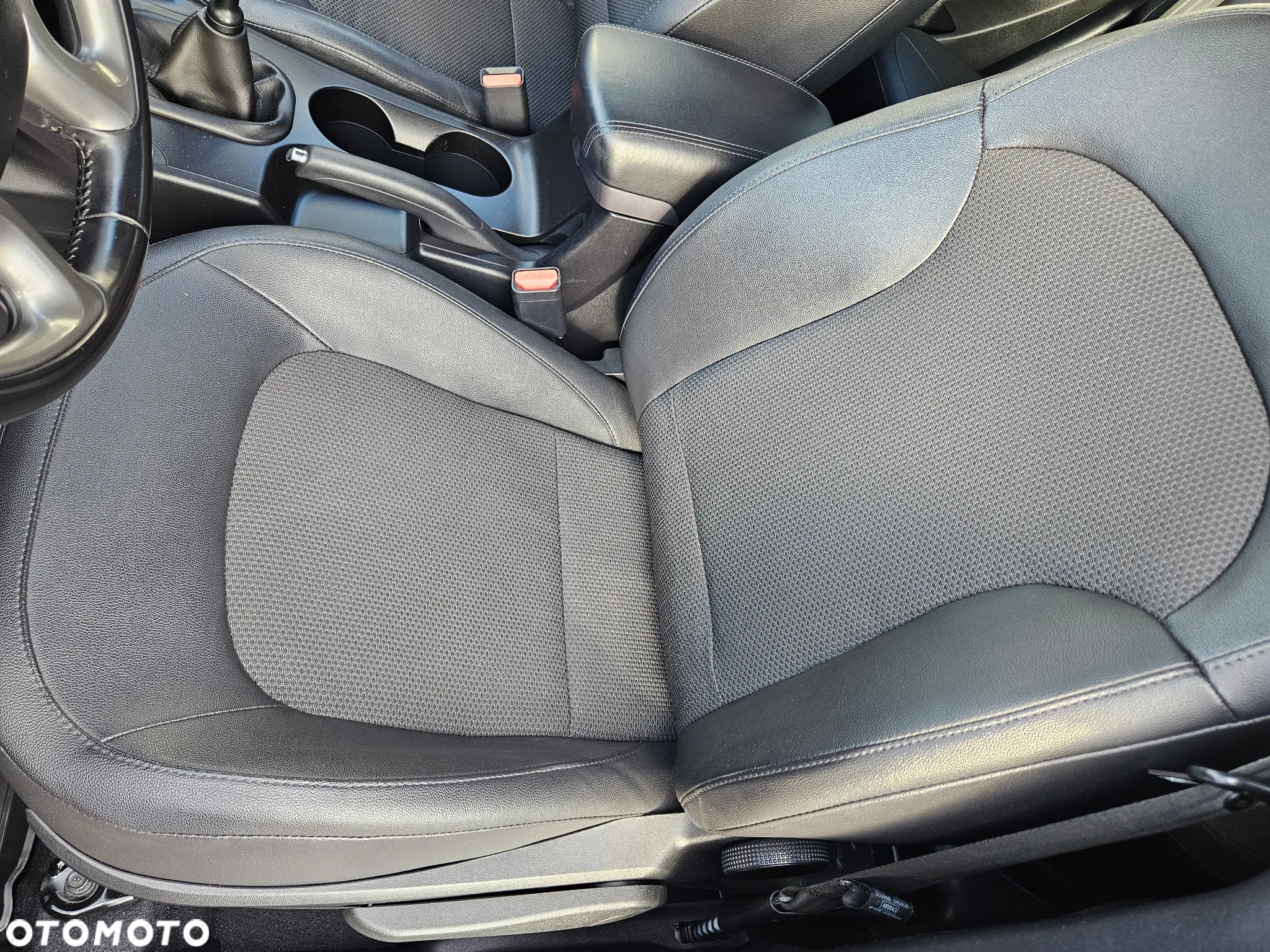 Hyundai ix35 1.6 GDI Premium 2WD - 7