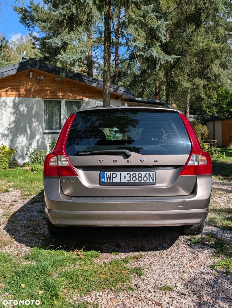 Volvo V70 2.0D Momentum - 12
