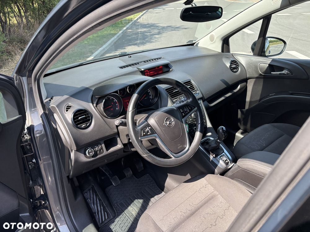 Opel Meriva - 8
