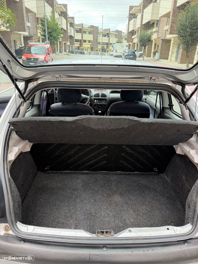 Peugeot 206 1.1 XR Présence - 11