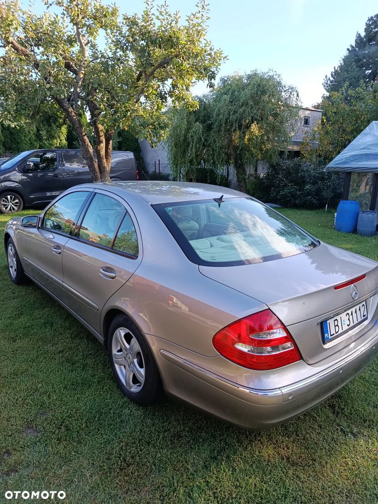 Mercedes-Benz Klasa E - 7