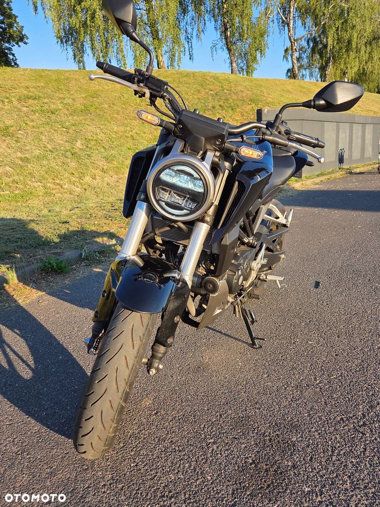 Honda CB - 18