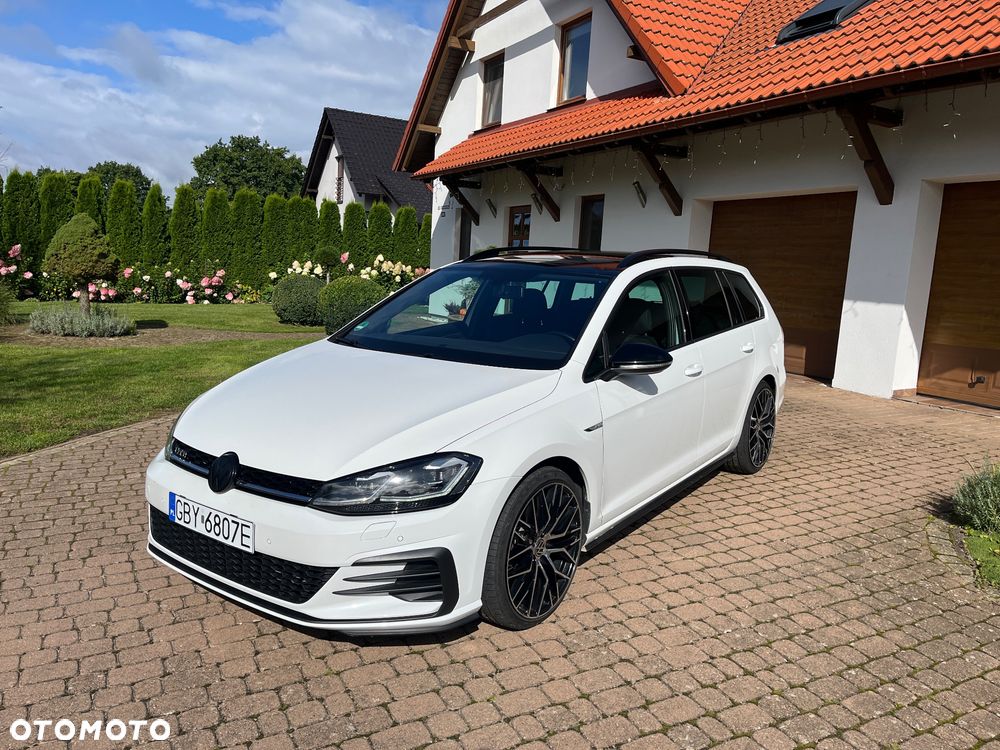 Volkswagen Golf - 2