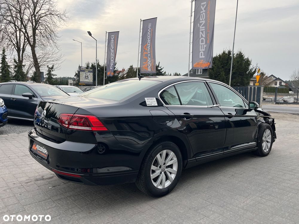 Volkswagen Passat - 6