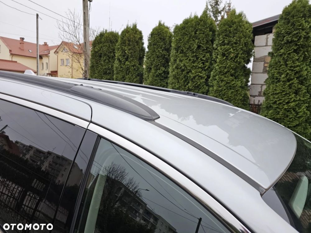Chrysler Pacifica - 8