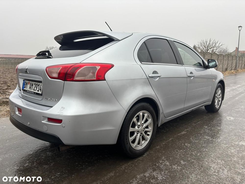 Mitsubishi Lancer - 4