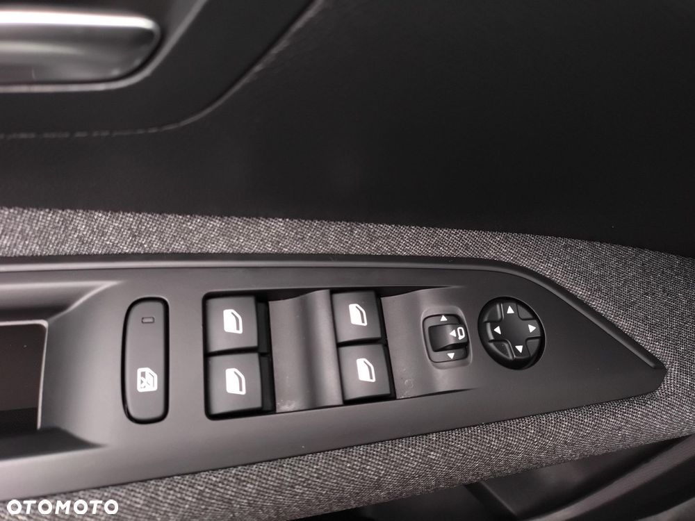 Peugeot 3008 1.5 BlueHDi Active S&S - 21