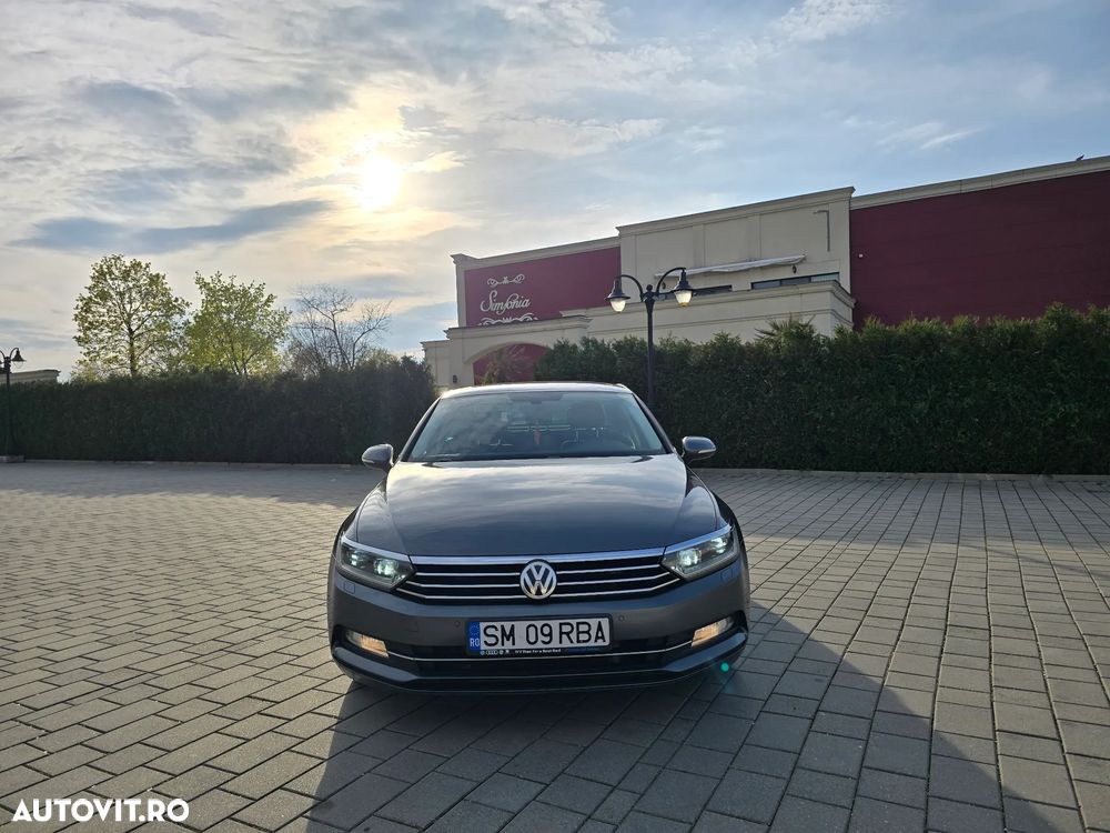 Volkswagen Passat 2.0 TDI DSG Comfortline - 18