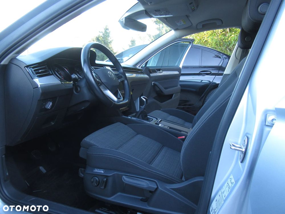 Volkswagen Passat 1.5 TSI EVO Business - 5