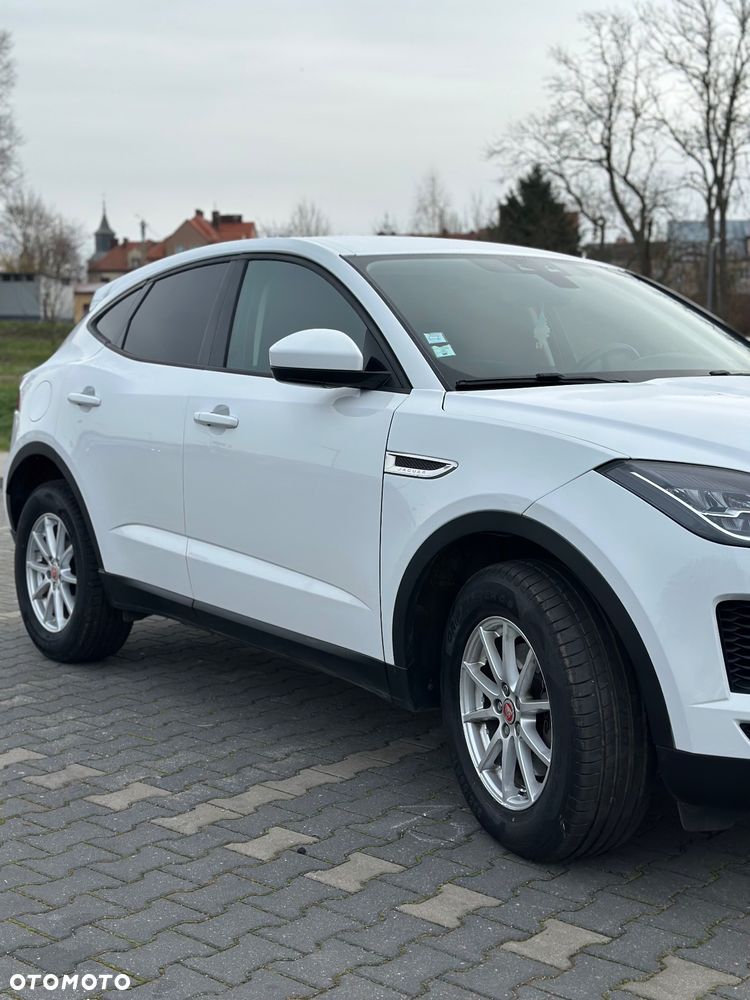 Jaguar E-Pace D150 R-Dynamic - 9