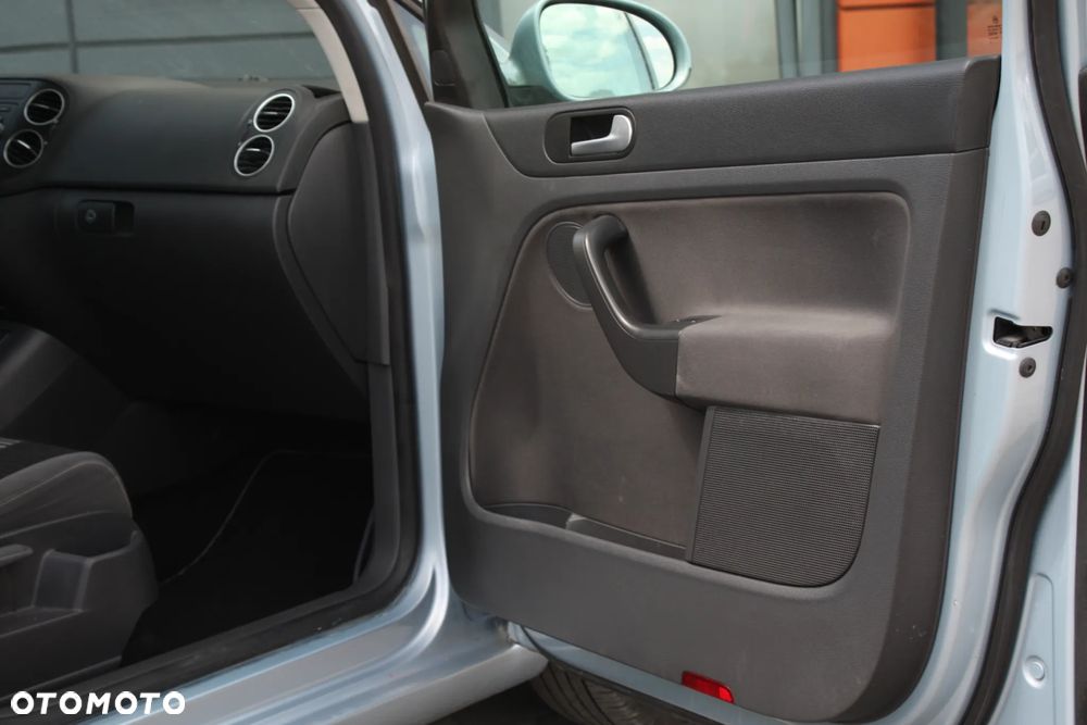 Volkswagen Golf Plus 1.9 TDI DPF DSG Comfortline - 29