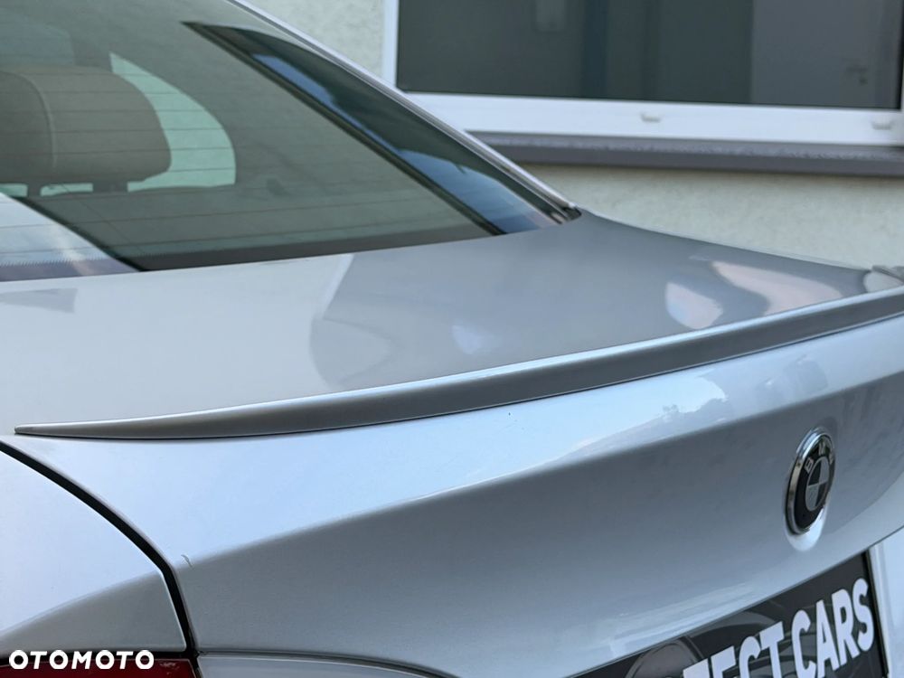 BMW Seria 3 320d - 12