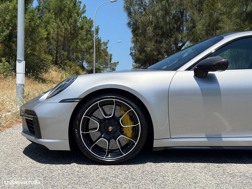 Porsche 911 (992) Turbo S - 16