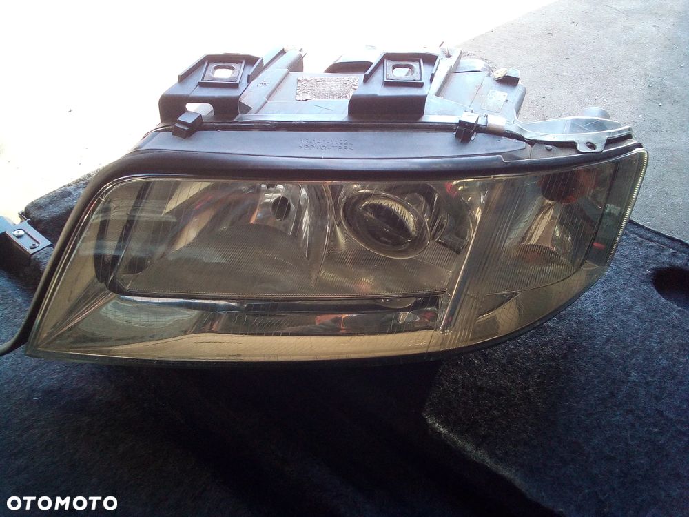 * LAMPA PRZEDNIA LEWA AUDI A6 C5 * - 5