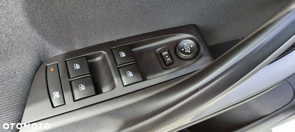 Opel Astra - 25