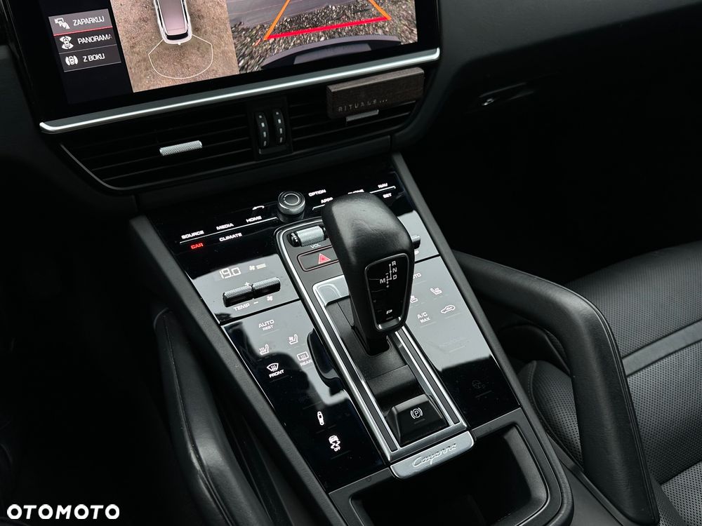 Porsche Cayenne - 22