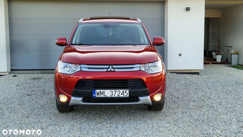 Mitsubishi Outlander 2.2 DID Intense + - 19