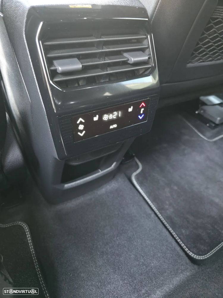 Peugeot 5008 Hybrid 145 e-DSC6 GT Exclusive - 10