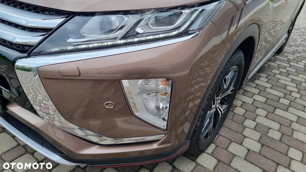 Mitsubishi Eclipse Cross 1.5 T-MIVEC ClearTec CVT 4WD Diamant Edition Plus - 8