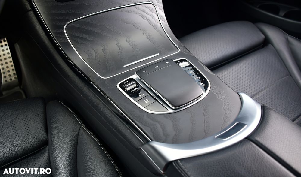 Mercedes-Benz GLC 300 de 4Matic 9G-TRONIC AMG Line - 22
