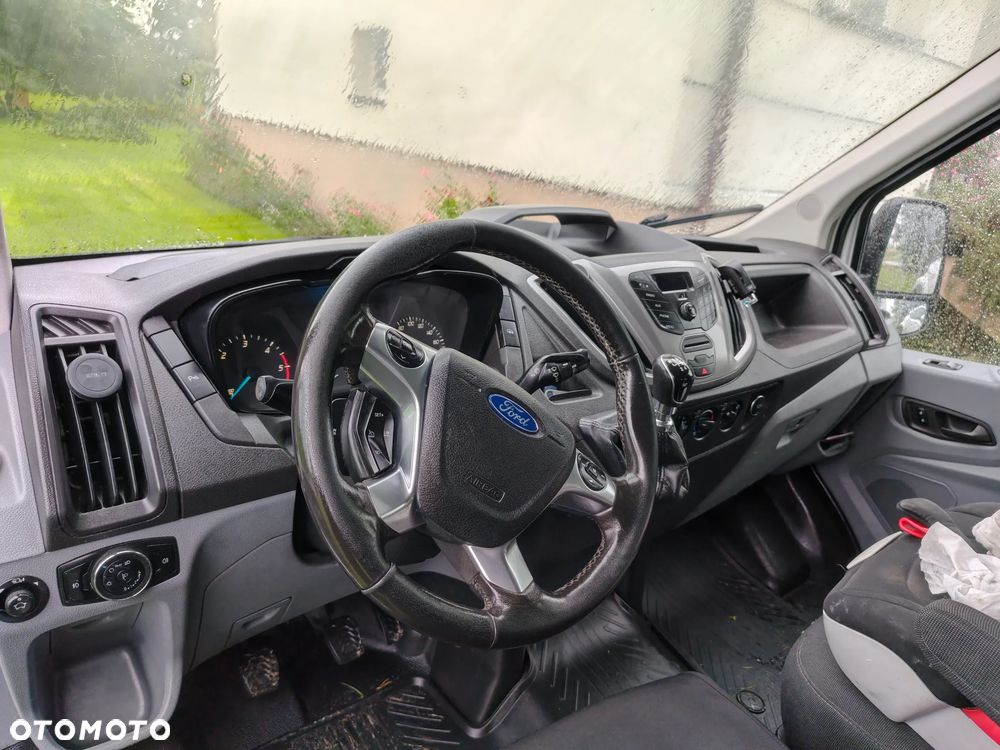 Ford Transit - 11