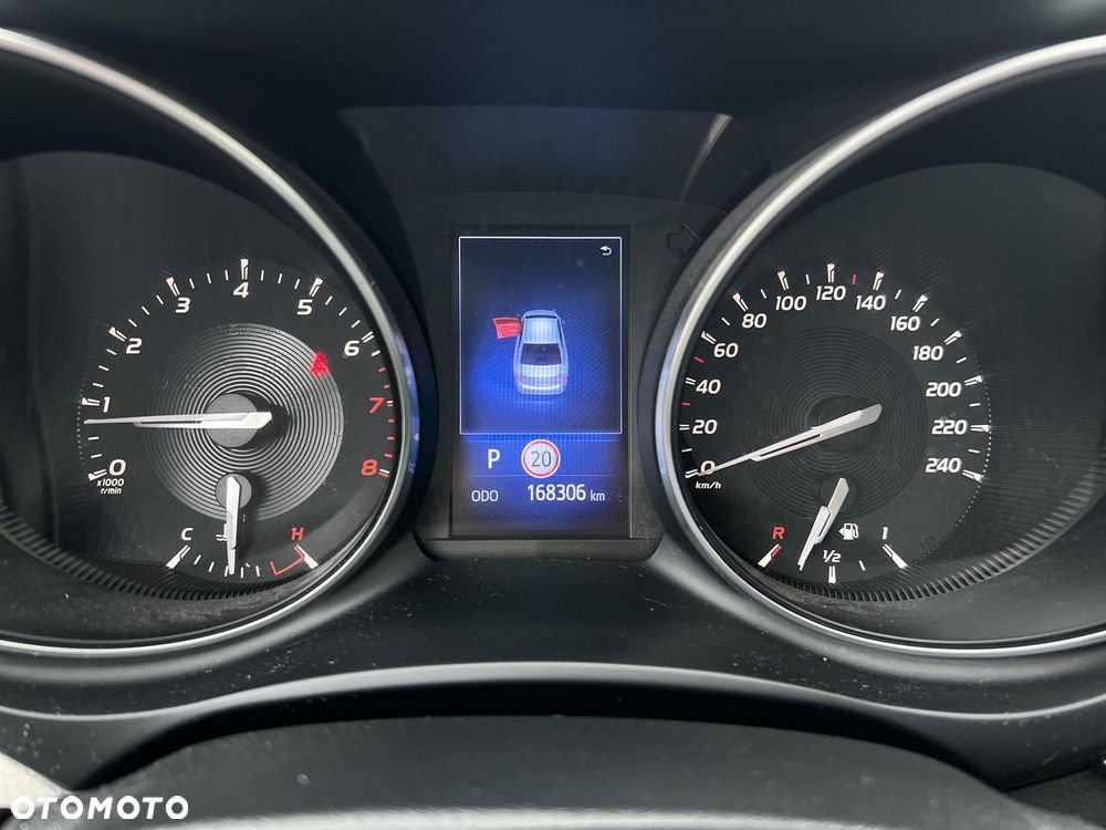 Toyota Avensis 1.8 Premium MS - 19