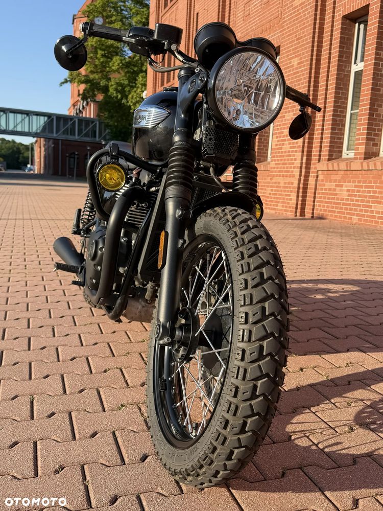 Triumph Bonneville - 14