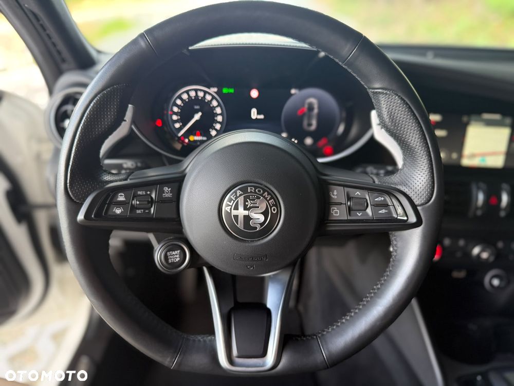 Alfa Romeo Giulia 2.0 Turbo Veloce Q4 - 11