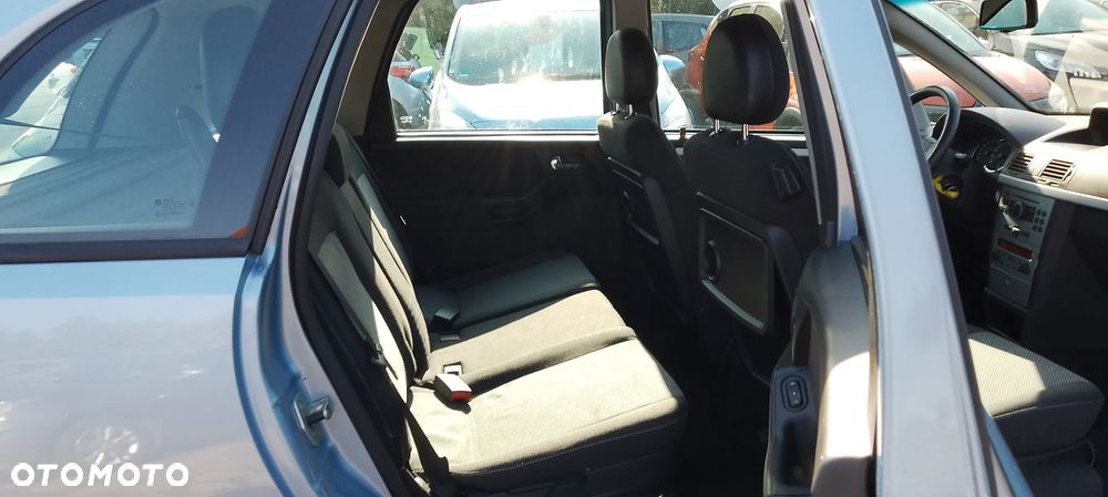 Opel Meriva 1.6 16V (Essentia) - 16