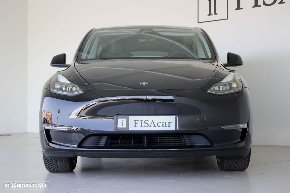 Tesla Model Y - 3