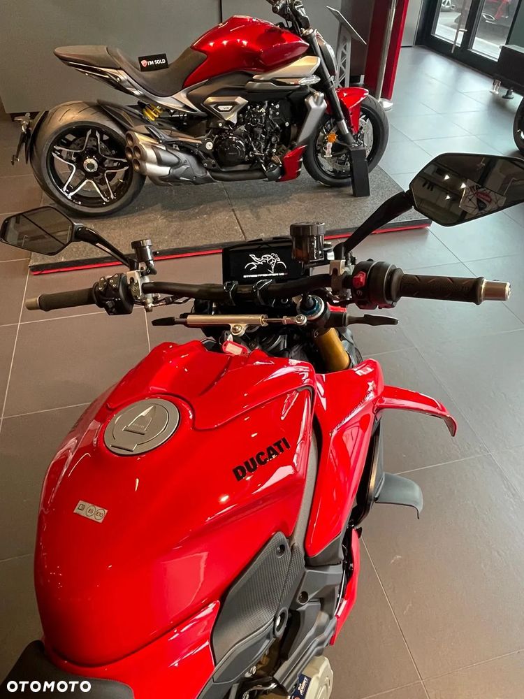 Ducati Streetfighter V4 - 8