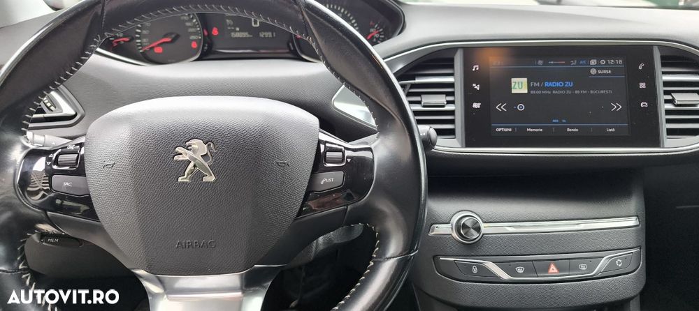 Peugeot 308 1.2 L PureTech Turbo S&S Active - 6