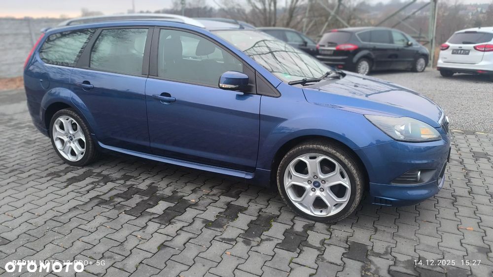 Ford Focus 1.8 Titanium - 11