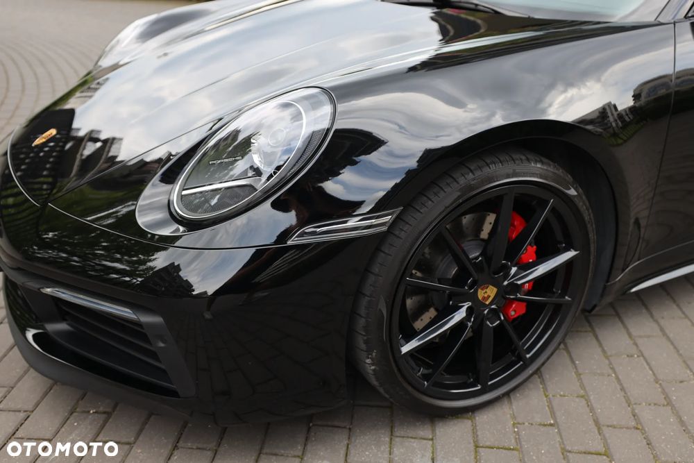 Porsche 911 Carrera S - 11