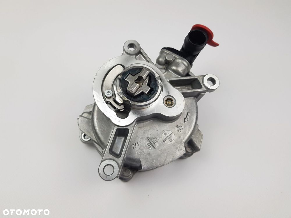 NOWA ORYGINALNA Pompa Vacum Mercedes W177 4.0 V8 A1771800101 - 5