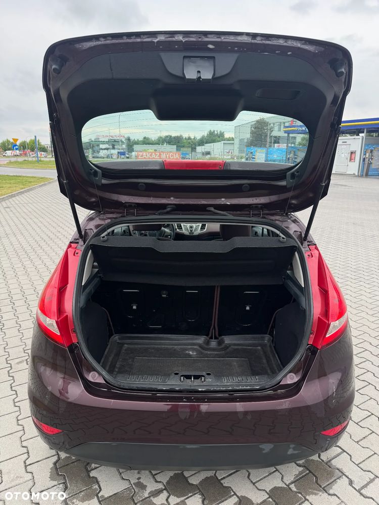 Ford Fiesta 1.4 Trend EU5 - 9