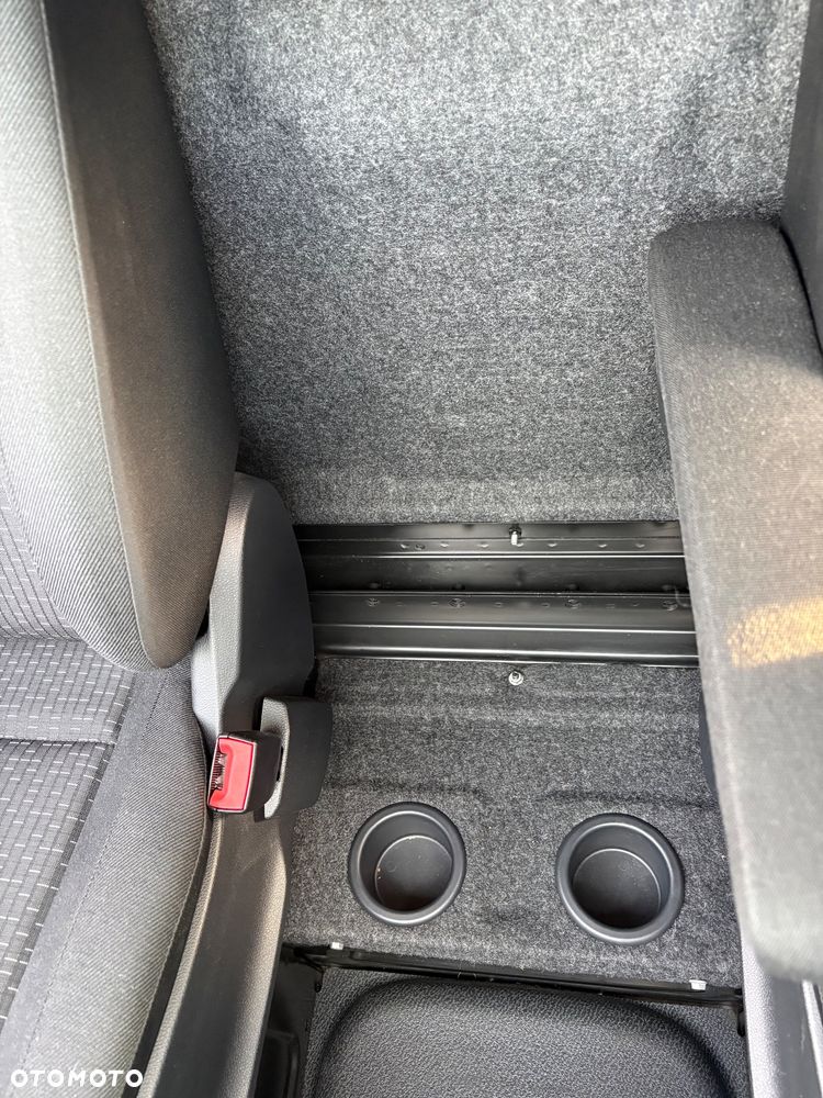 Mercedes-Benz VITO - 20