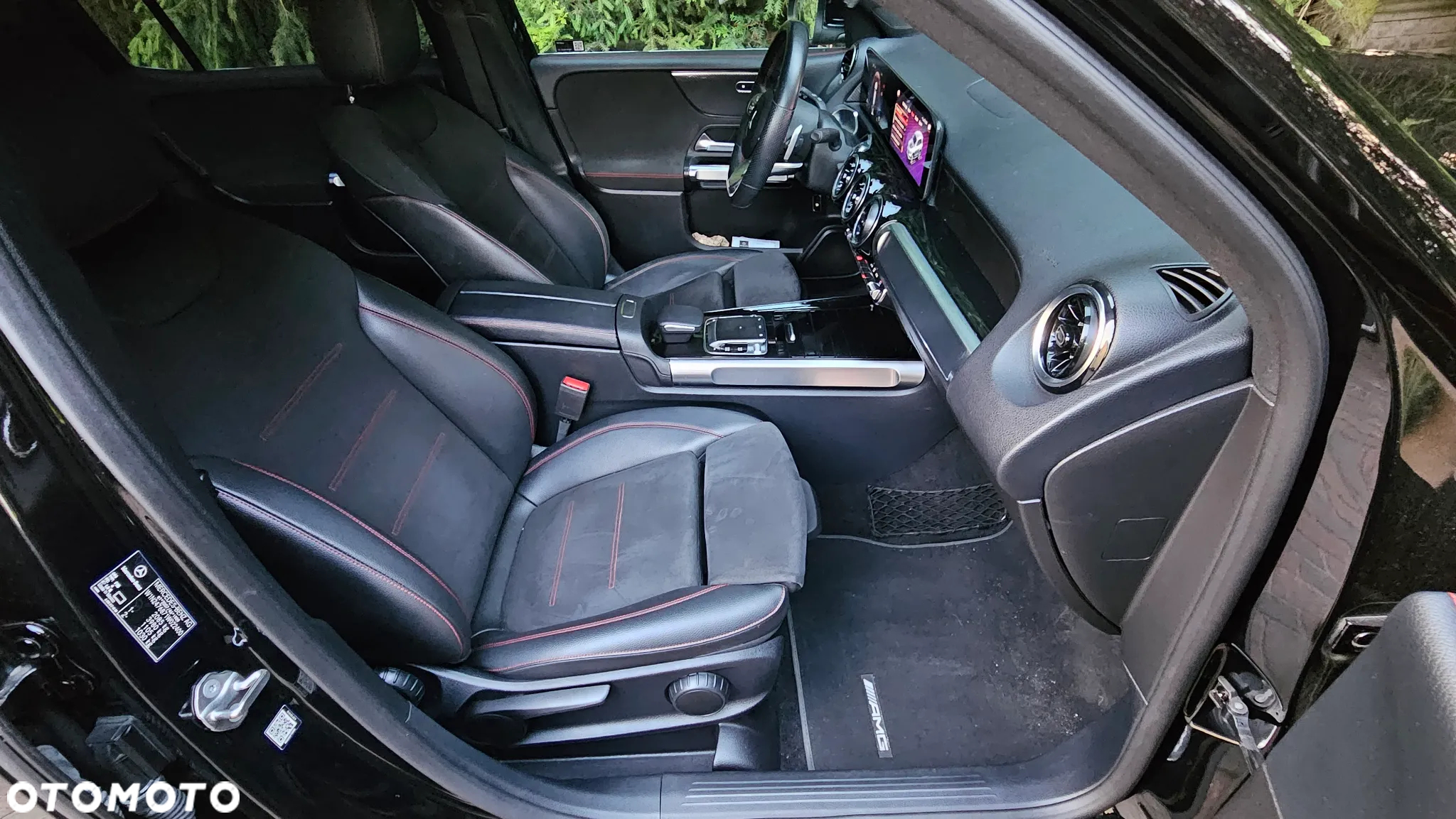 Mercedes-Benz GLB 200 4-Matic AMG Line 8G-DCT - 11
