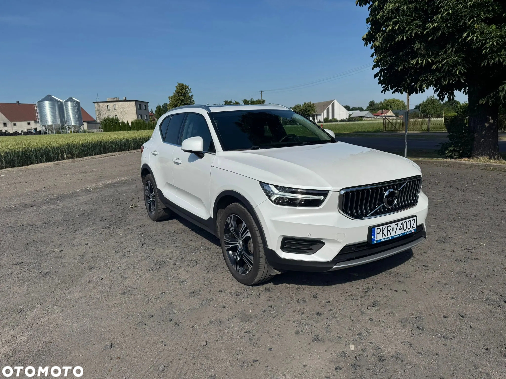 Volvo XC 40 T5 Plug-In Hybrid Momentum - 2